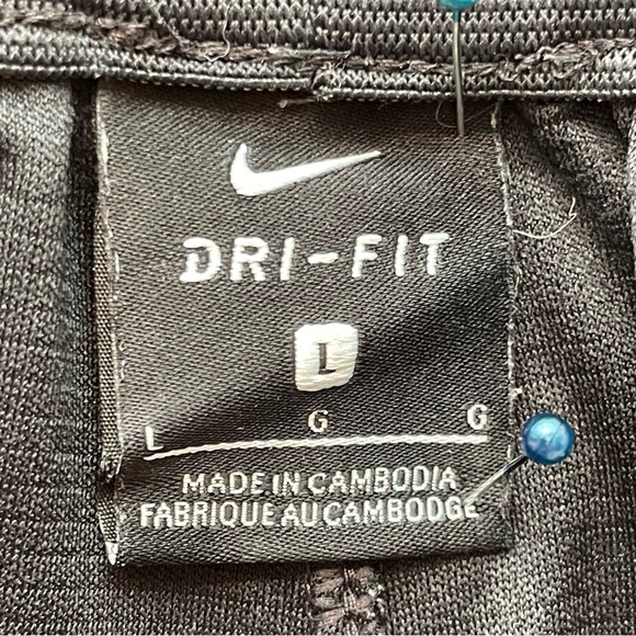 Men's Nike Black Dri Fit 22 inch Athletic Basketball Shorts, L - Picture 4 of 6